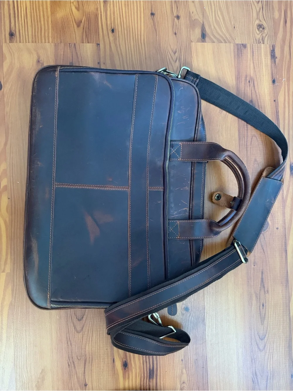 Classic Brown Leather Messenger Bag for Men - Adjustable Shoulder Strap
